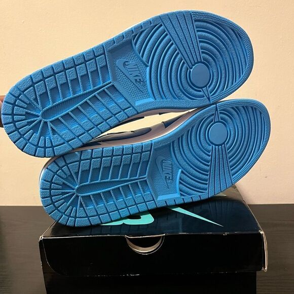 Nike SB Air Jordan 1 Low Dark Powder Blue 14 Unc​ main image 3